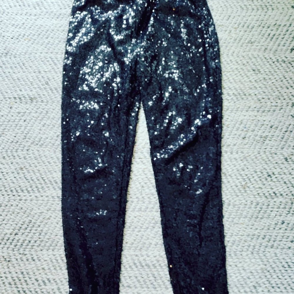 Black sequined leggings, size L